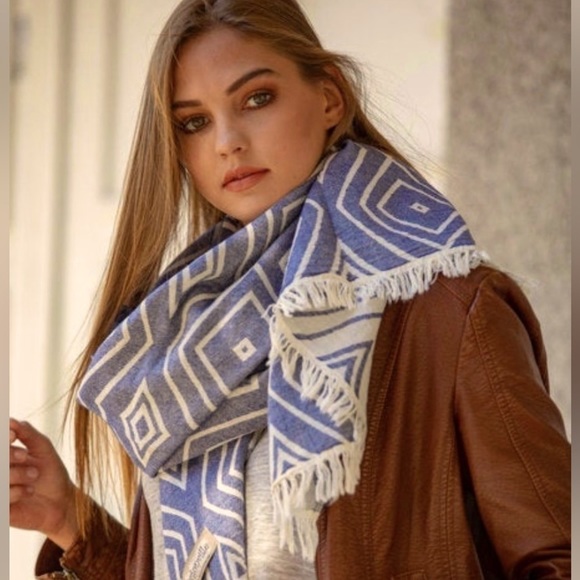 Free Form Diamonds Wrap Scarf Versatile Textile Blue Jacquard Loom Hand Crafted - Picture 1 of 11